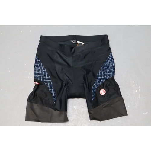 752 - Pair of Brand New Men's Cycling Shorts Fitted with Padding with Tags in size 3xl