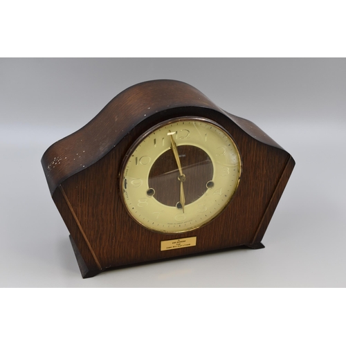 286 - Vintage 1950's Smiths Wood Cased Art Deco Style mantle Clock Complete with Key and Floating Mechanis... 