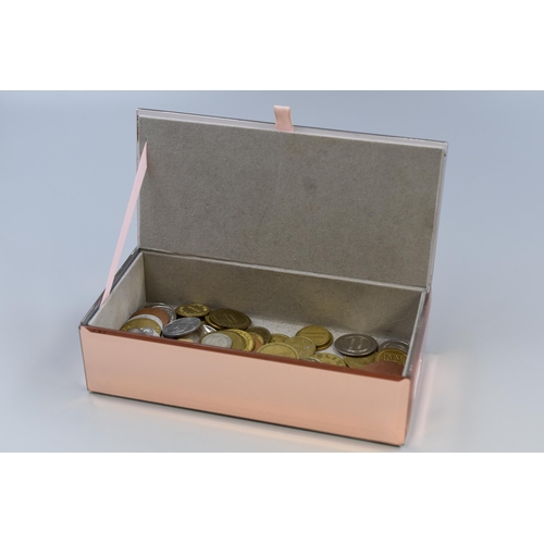 125 - Mixed Selection of Coins and Tokens in a Sparkle Everyday Mirrored Box