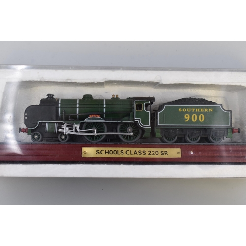 135 - Two model steam engines, one from reconstructed coal, 92220 Evening star and one School class 220SR,... 