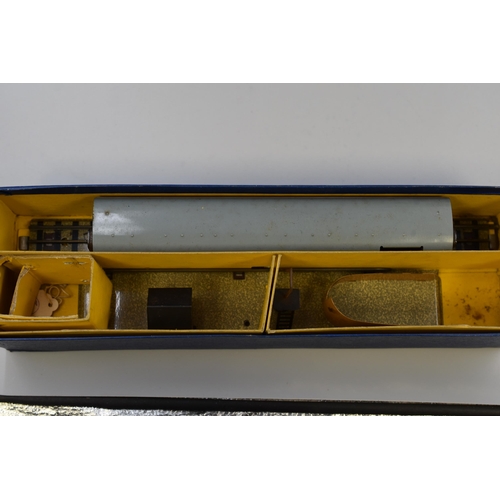 136 - Hornby Dublo 00 Guage T.P.O. Mail Van Set Complete with Box