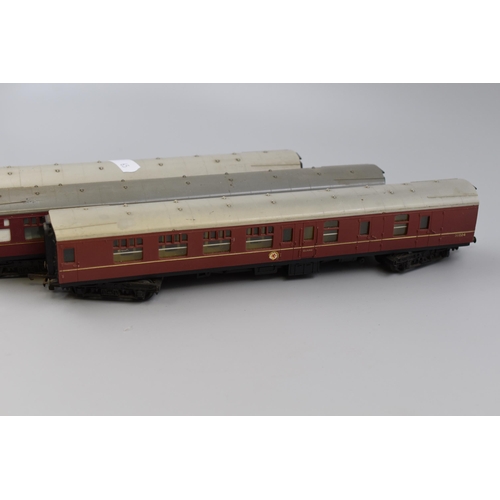 154 - Three Triang model railway carriages