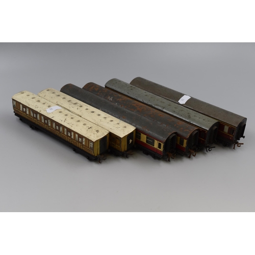 155 - Three pairs of model railway carriages