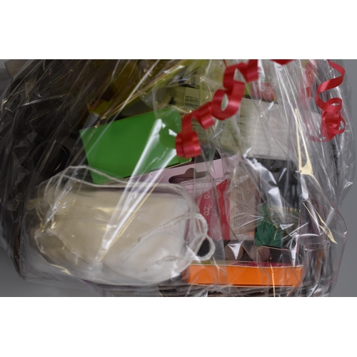 417 - Valentines Gift Basket Containing Candles, Facial Creams and More