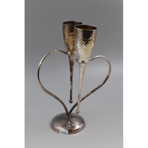 233 - Silver Plated Metal Champagne Flutes with Love Heart Stand