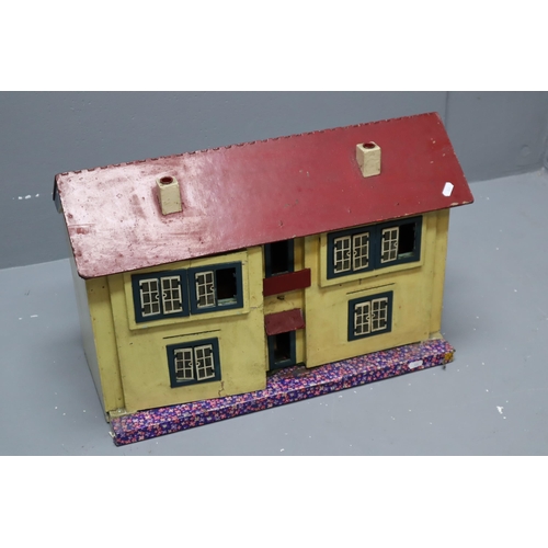 487 - Vintage Triang Dolls House (23