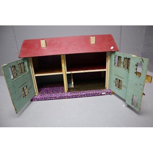 487 - Vintage Triang Dolls House (23