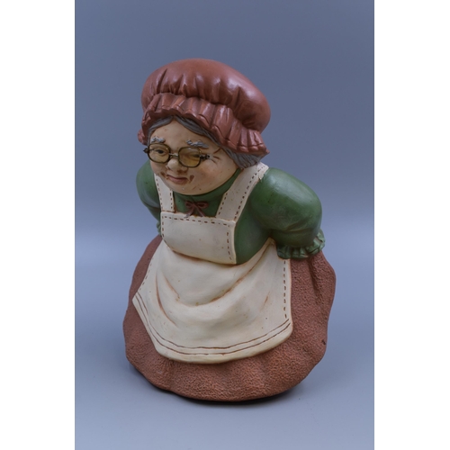 259 - Quirky Pot Naughty Nanny Statue 12