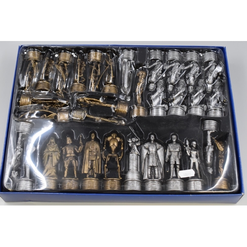 512 - Star Wars Episode II Attack of the Clones Pewter & Bronze Effect Chess Set, Appears Un-used