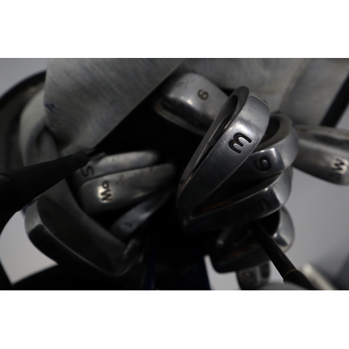 583 - Set Of Golf Clubs With Donnay Bag, to Include 18 Clubs ( 5 Fairway Woods 3 Graphite and 12 Clubs ) S... 