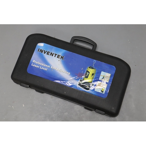 625 - Cased Iventek Professional Self Adjusting Laser Level working when tested.