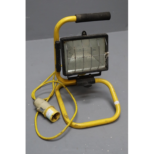 627 - Workzone 110V Halogen Site Light