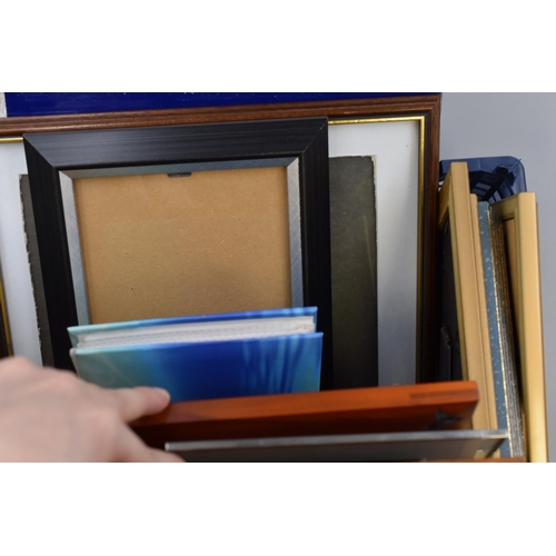 693 - Mixed Selection of Picture Frames