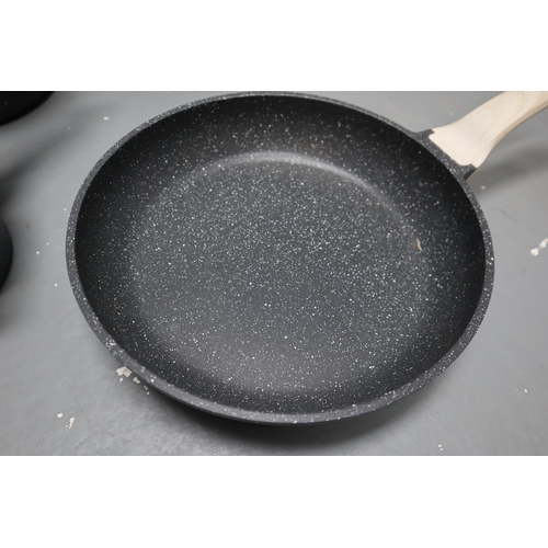 701 - Brand New Boxed Six Piece Carote Granite Non-Stick Pan Set with Four Glass lids