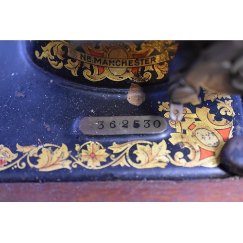 712 - Nice Quality Vintage Jones Family CS Manual Driven Sewing Machine Serial Number 362530 seems to be w... 