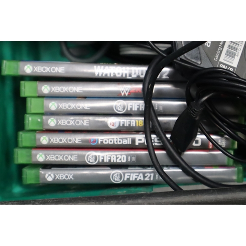 719 - A Selection of Gaming Accessories and Xbox One Games. Includes Watchdogs 2, Xbox Controllers, VR Hea... 