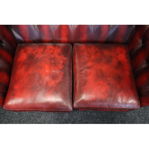 620 - Very Nice Quality Vintage Two Seater Leather Chesterfield Button Back Settee in Ox Blood approx 55