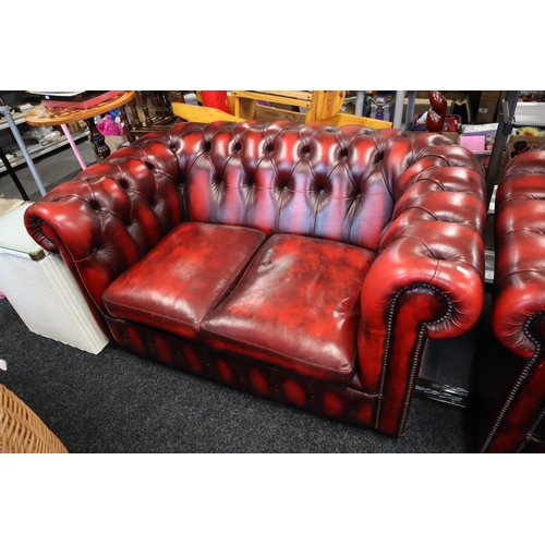 621 - Very Nice Quality Vintage Two Seater Leather Chesterfield Button Back Settee in Ox Blood approx 55