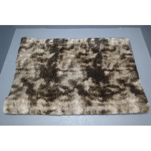 623 - Large Brown & Biege Rug (Approx 10ft x 6ft)