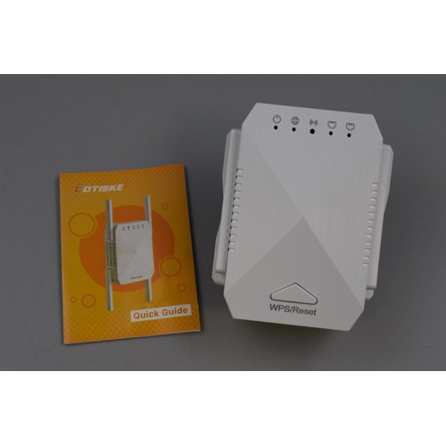 376 - Brand New Dual Band Wifi Extender