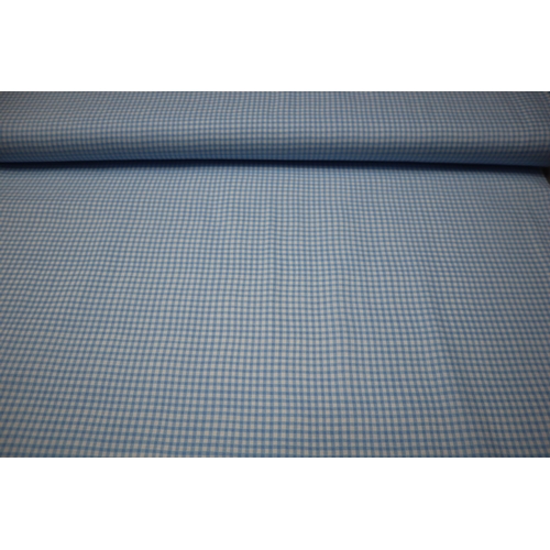 513 - Approx 7mtrs of Light Blue and White Gingham Patterned Quality Material