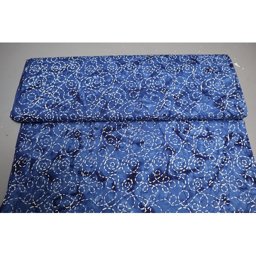 527 - Approx 6mtrs of Blue and White Stitch Patterned Quality Material