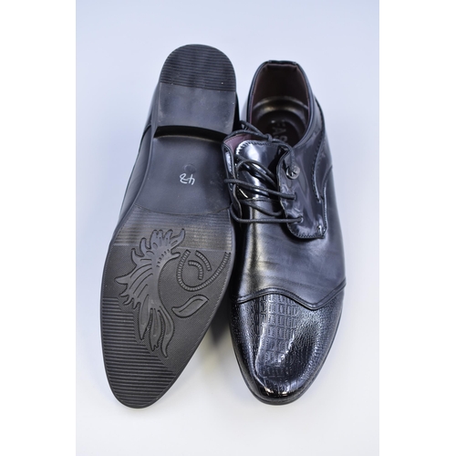 540 - Brand New Pair of Mens Black shoes size 12.5 uk