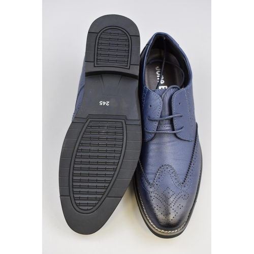 541 - Brand New Pair of Mens Blue shoes size 5.5 uk