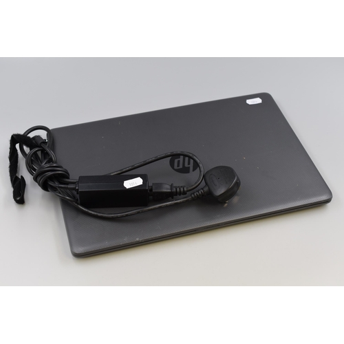 542 - HP 255 G7 Laptop with Cable (Powers on)