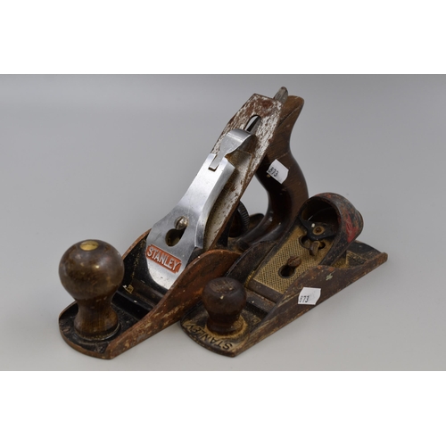 730 - Two Vintage Wood Planes to include Stanley 220 and a Stanley Bailey Plane 8