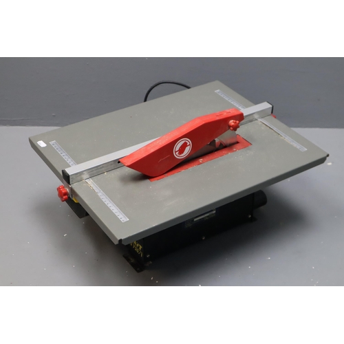 843 - Powercraft TS 720/1 Table Saw powers on when tested