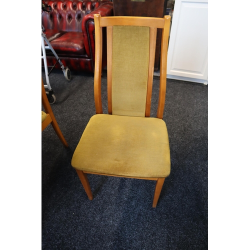 655 - Mid Century Stateroom Circular Extending Dinning Table with Four Dralon Covered Chairs (45