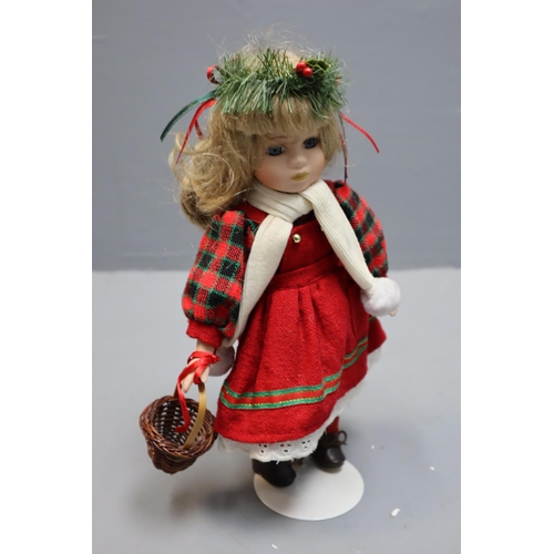 867 - Large Mixed Selection of Vintage Teddies and Dolls