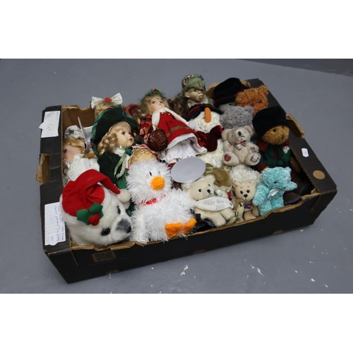 867 - Large Mixed Selection of Vintage Teddies and Dolls