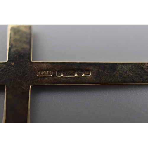 20 - Hallmarked Birmingham 375 (9ct) Gold Cross Pendant (3cm)