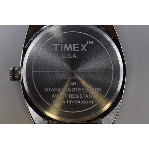 87 - Timex USA Quartz Gents with Strap (Working)