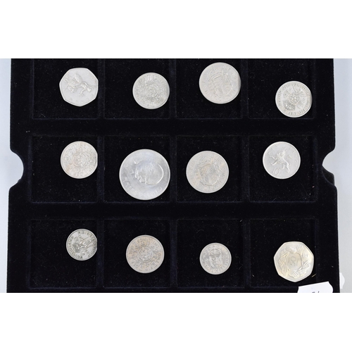 128 - Two Trays to include a Large Selection of Crowns, Fifty Pence Coins and Shillings