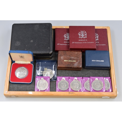 135 - Selection of Coin Cases, Cutlery Boxes and Mixed Crowns including Festival of Britian