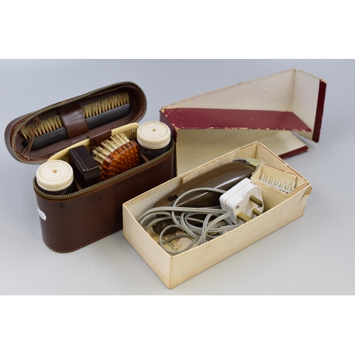 281 - A Vintage Mens Grooming Set In Leather Case, With Vintage Philips Clippers (Powers On)