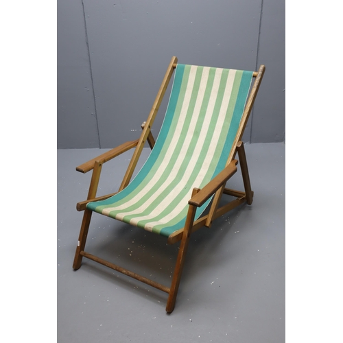 331 - Vintage Wooden traditional Stiped Fabric Deck Chair