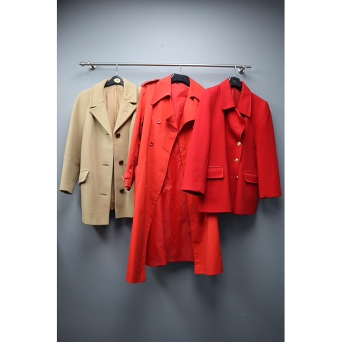 580 - Selection of Quality Medium Sized Ladies Coats and Jackets