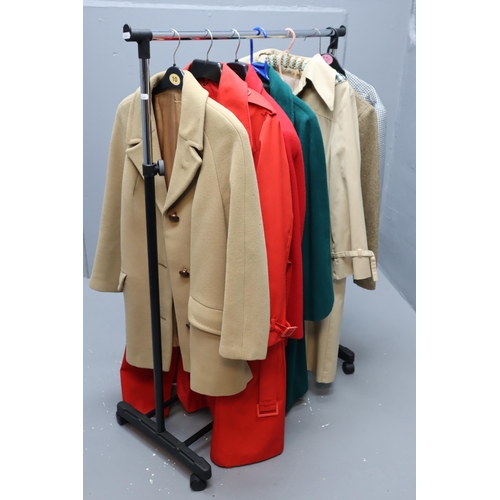 580 - Selection of Quality Medium Sized Ladies Coats and Jackets