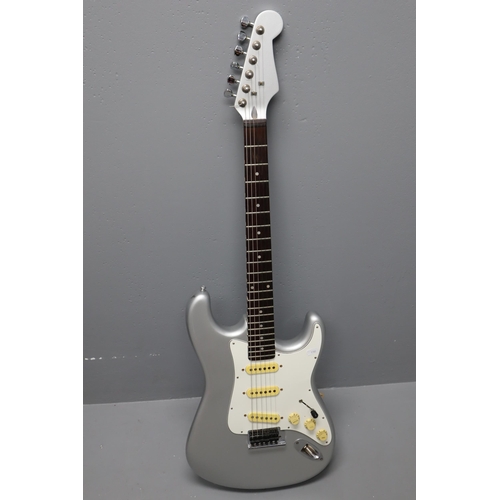 494 - Stratocaster Style Electric Guitar