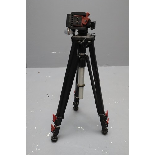 499 - Stitz Hi-Low Angle Fully Adjustable Camera Tripod