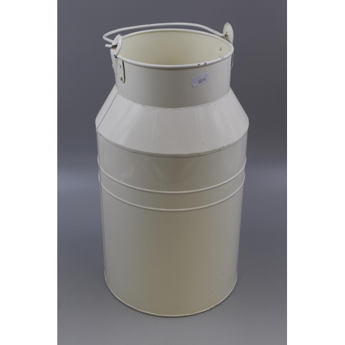 752 - Cream Metal Milk Churn / Planter with Handle (15