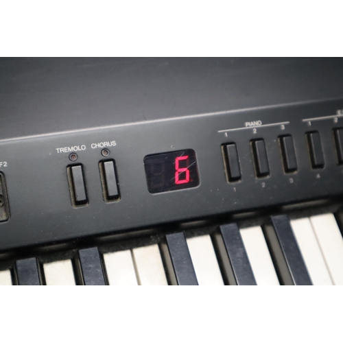 559 - Yamaha Pf70 Electronic Piano comes with Protective Case (Powers On When Tested) Approx 52