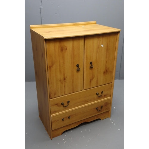 567 - A Pine Storage Unit (One Cabinet Over Two Drawers), Approx 16.5