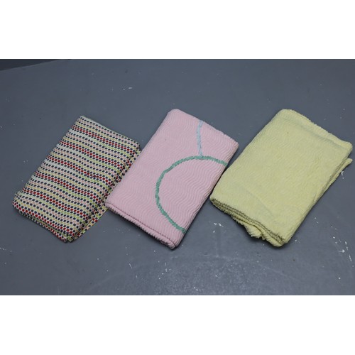 801 - Selection of Vintage Quality Bedding and Blankets