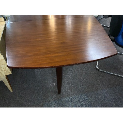 519 - Mid Century Teak Gate Legged Drop Leaf Table (Size Open 62