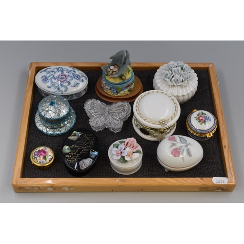 521 - Mixed tray of Trinket Boxes